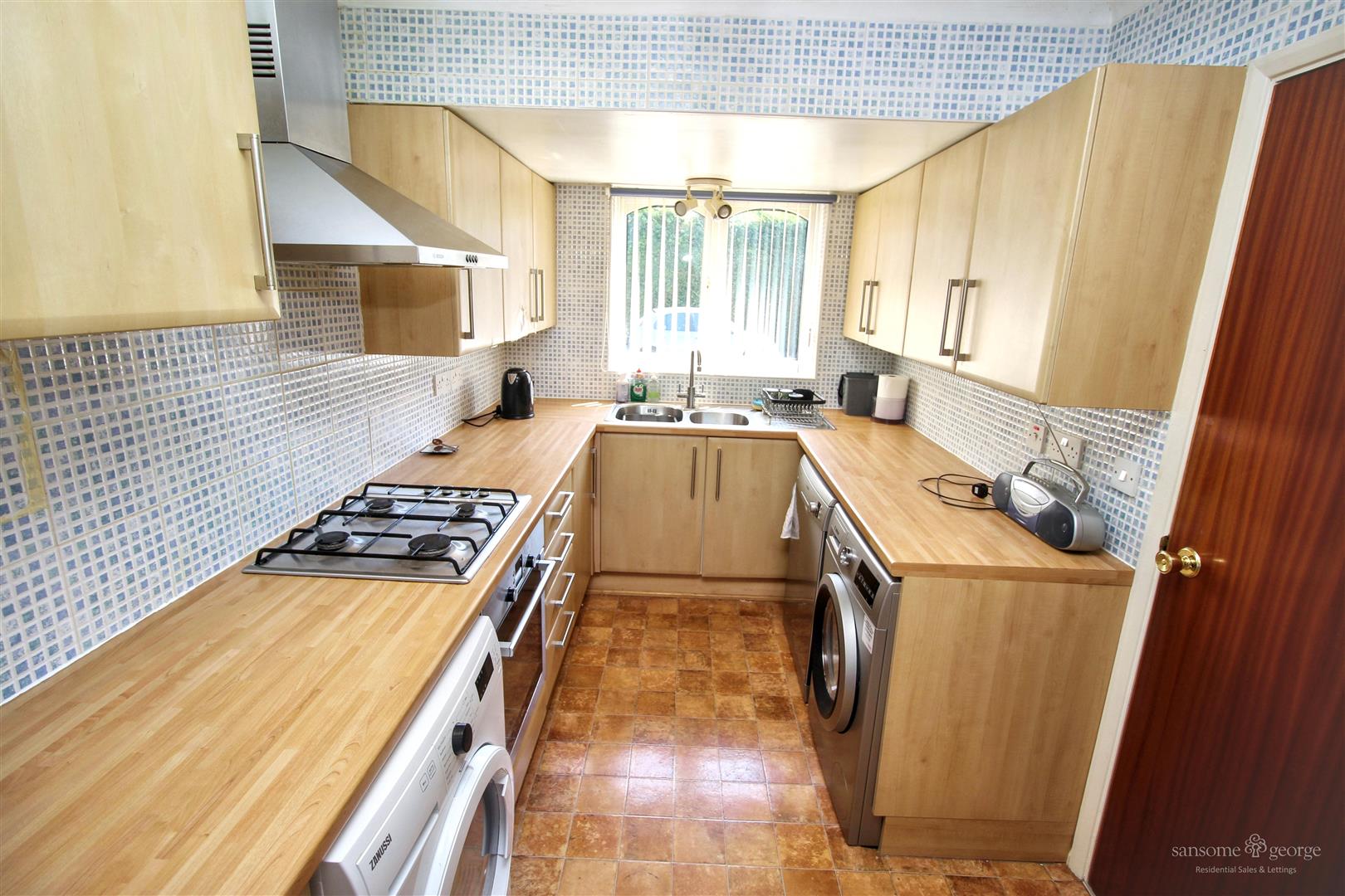 Cranmer Close, Tilehurst, Reading